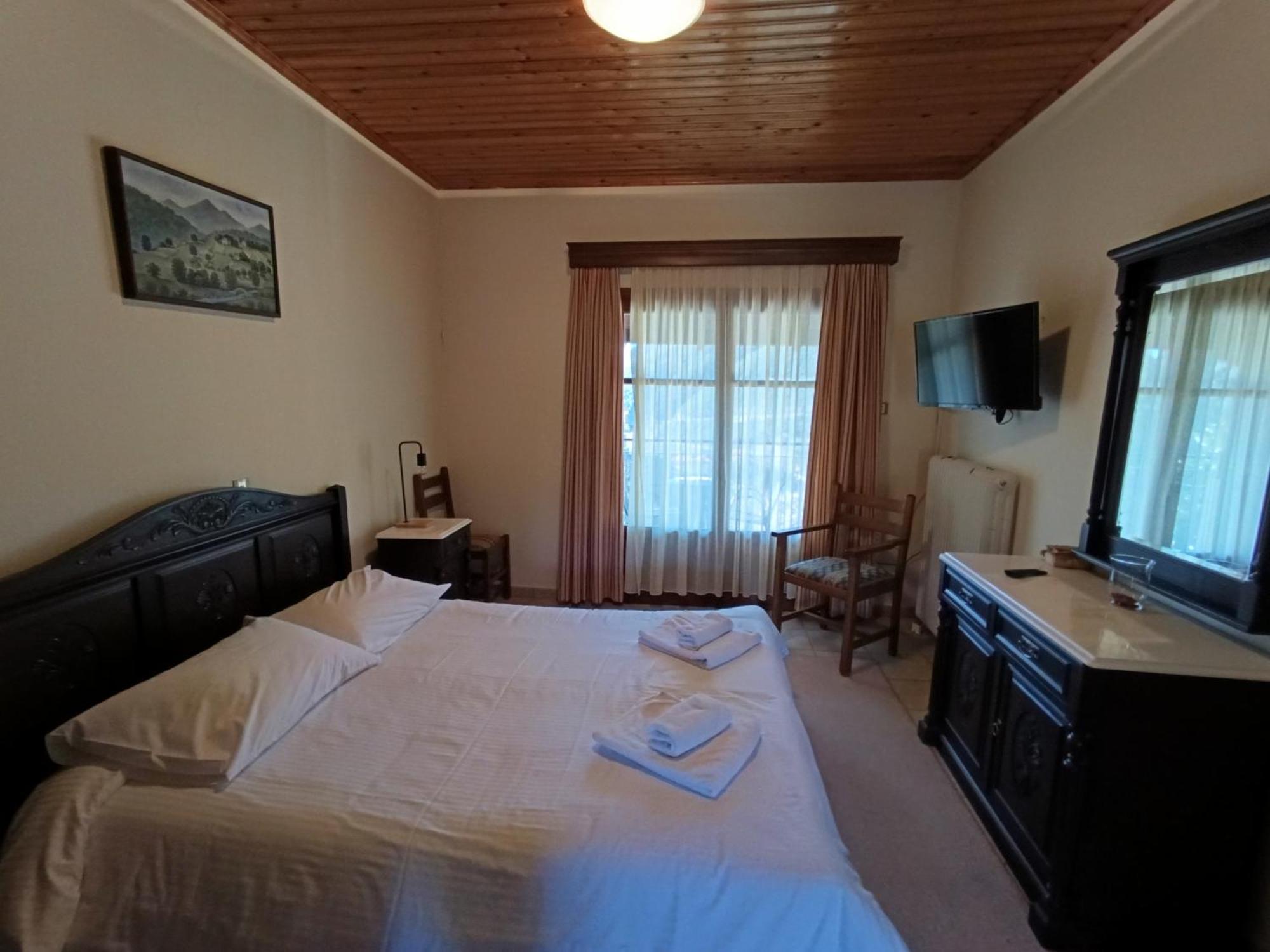 2 Alonia Hotel Anatoliki Frangista Bilik gambar