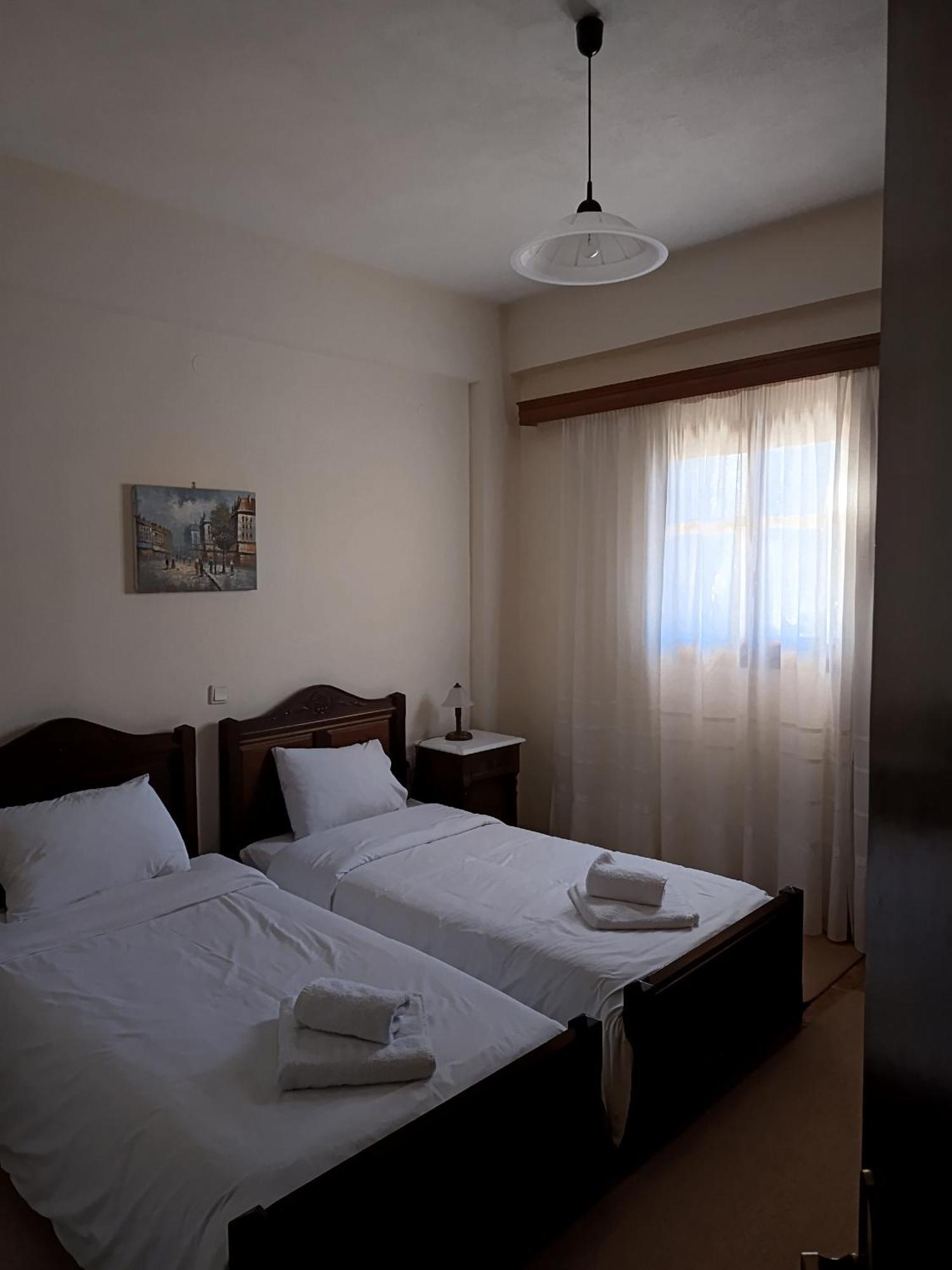 2 Alonia Hotel Anatoliki Frangista Bilik gambar